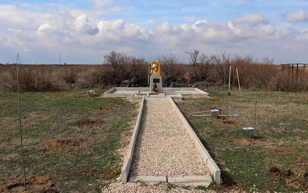 Памятник Героя Советского Союза Александра Корякова - Sputnik Армения