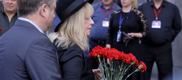 Алла Пугачева на церемонии прощания с народным артистом СССР, депутатом Госдумы Иосифом Кобзоном (2 сентября 2018). Москвa - Sputnik Արմենիա