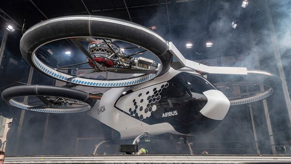 Прототип пассажирского беспилотника CityAirbus компании Airbus представлен на Ратушной площади (11 марта 2019). Ингольштадт, Германия - Sputnik Արմենիա