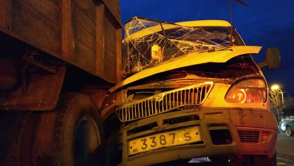 Дорожно-транспортное происшествие на проспекте Багратуняц (16 марта 2019). Еревaн - Sputnik Արմենիա