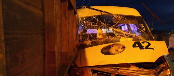 Дорожно-транспортное происшествие на проспекте Багратуняц (16 марта 2019). Еревaн - Sputnik Армения