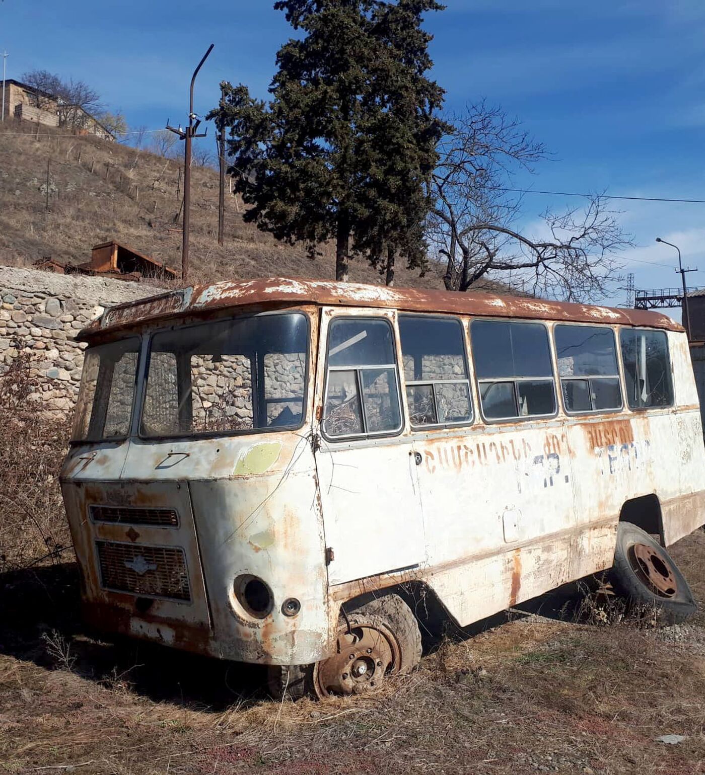 Как старый советский автобус превращается в отель, или Модный армянский  отдых - 19.03.2019, Sputnik Армения