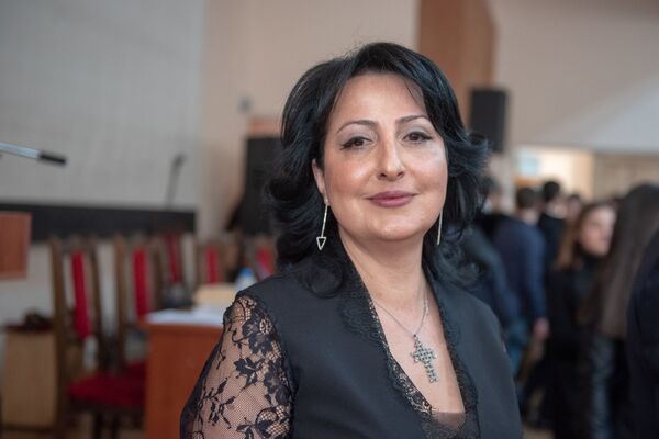 Երևանում գիրք են ներկայացրել համշենահայերի մասին, Թունջբոյաջյանն էլ գրկել է «օտար» հյուրին Երևանում գիրք են ներկայացրել համշենահայերի մասին, Թունջբոյաջյանն էլ գրկել է «օտար» հյուրին - Sputnik Արմենիա