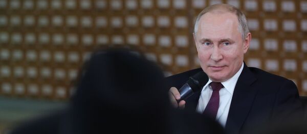Рабочая поездка президента РФ В. Путина в Крым  - Sputnik Արմենիա