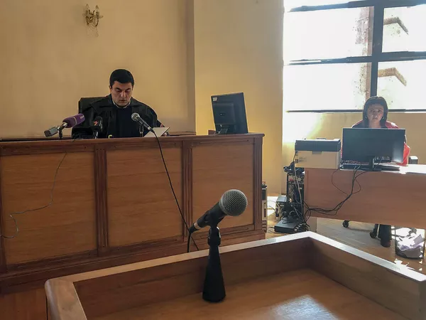 Дело жительницы Гюмри: суд отказался переводить российского военного в армянское УИУ Дело жительницы Гюмри: суд отказался переводить российского военного в армянское УИУ - Sputnik Армения