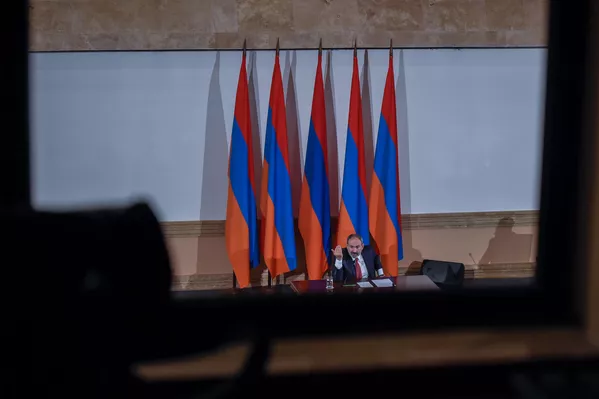 Пресс-конференция премьер-министра Никола Пашиняна (19 марта 2019). Еревaн Пресс-конференция премьер-министра Никола Пашиняна (19 марта 2019). Еревaн - Sputnik Армения