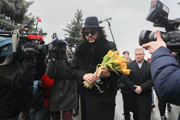 Певец Филипп Киркоров на церемонии прощания с певицей Юлией Началовой (21 марта 2019). Москвa Певец Филипп Киркоров на церемонии прощания с певицей Юлией Началовой (21 марта 2019). Москвa - Sputnik Армения