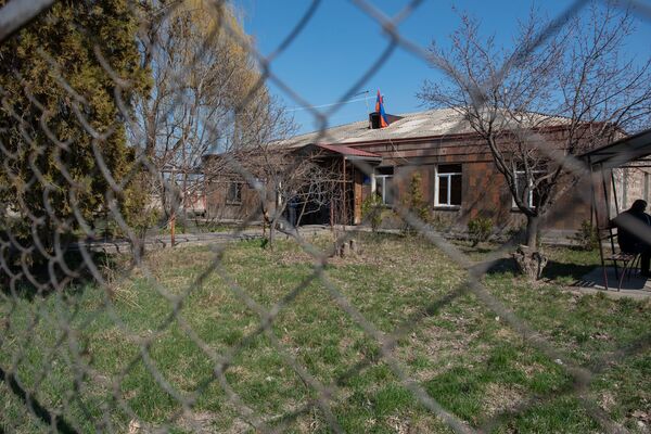 Գյուղացիներն ու գյուղապետը դատի են տալիս իրար. բողոքի ակցիաները հասել են Զարթոնք Գյուղացիներն ու գյուղապետը դատի են տալիս իրար. բողոքի ակցիաները հասել են Զարթոնք - Sputnik Արմենիա