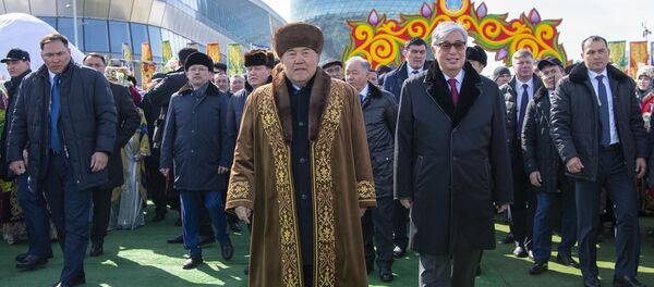 Первый президент Казахстана Нурсултан Назарбаев и президент Казахстана Касым-Жомарт Токаев на праздновании Наурыза (21 марта 2019). Астана - Sputnik Армения