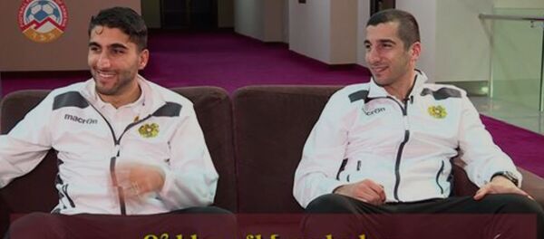 Ազգային հավաքականի ֆուտբոլիստներից ո՞վ է ամենաշատակերը, ամենակատակասերը և «ամենաթիթիզը» Ազգային հավաքականի ֆուտբոլիստներից ո՞վ է ամենաշատակերը, ամենակատակասերը և «ամենաթիթիզը» - Sputnik Արմենիա