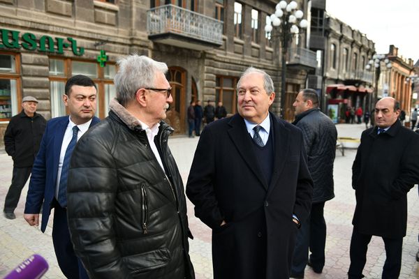 Ես տուն եմ եկել. նախագահ Սարգսյանը հերթական անգամ այցելել է Գյումրի - Sputnik Արմենիա