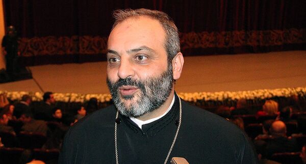 Отец Месроп Арамян Отец Месроп Арамян - Sputnik Армения