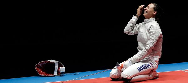 Реакция Яны Егорян после поединка с Софьей Великой в финале женского индивидуального фехтования на летних Олимпийских играх 2016 (8 августа 2016). Рио-де-Жанейро Реакция Яны Егорян после поединка с Софьей Великой в финале женского индивидуального фехтования на летних Олимпийских играх 2016 (8 августа 2016). Рио-де-Жанейро - Sputnik Армения