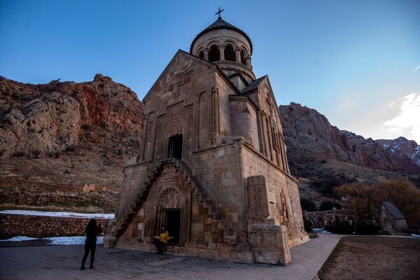 Особо любопытным на заметку: какие туристические сокровища скрываются на юге Армении Особо любопытным на заметку: какие туристические сокровища скрываются на юге Армении - Sputnik Армения