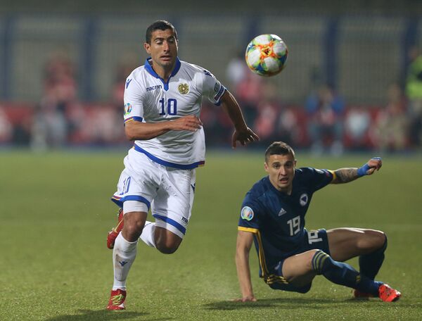 Пытка под названием армянский футбол: как вернуть игру без тренера и без перспектив - Sputnik Армения