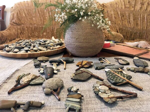 Քարե զարդեր՝ ինքնատիպ կանանց համար. բիզնես-հոբբի, որ ծնվեց որդու շնորհիվ Քարե զարդեր՝ ինքնատիպ կանանց համար. բիզնես-հոբբի, որ ծնվեց որդու շնորհիվ - Sputnik Արմենիա