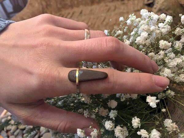 Жесткая красота для особенных женщин: как кудесница из Гюмри делает бизнес на камне Жесткая красота для особенных женщин: как кудесница из Гюмри делает бизнес на камне - Sputnik Армения