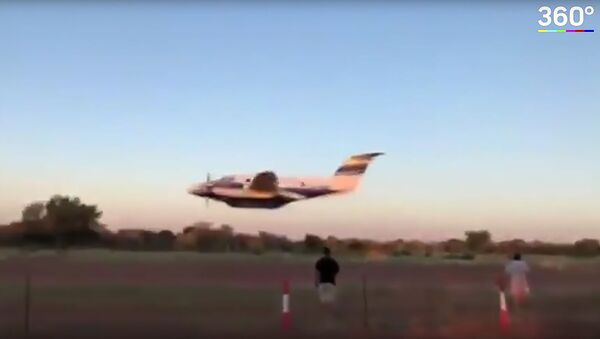 Кадр из видео с последним полетом летчика из Ботсваны - Sputnik Армения