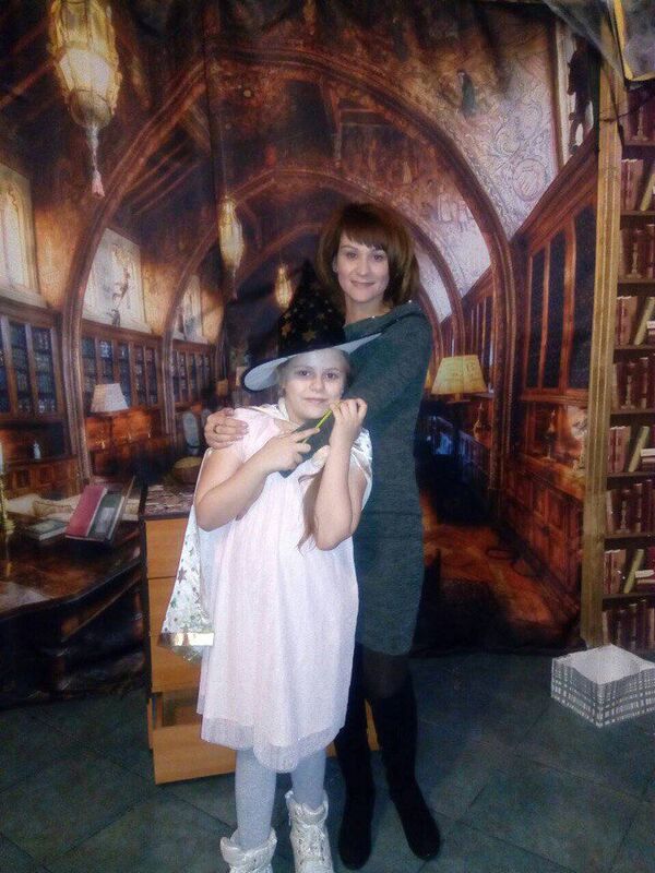 Надо себя вытаскивать из ада: как живут родные жертв пожара в Зимней вишне спустя год - Sputnik Армения