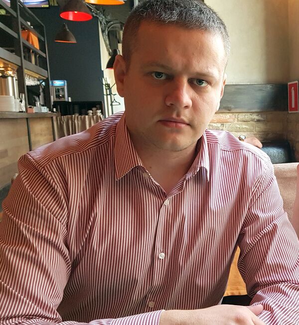 Надо себя вытаскивать из ада: как живут родные жертв пожара в Зимней вишне спустя год - Sputnik Армения