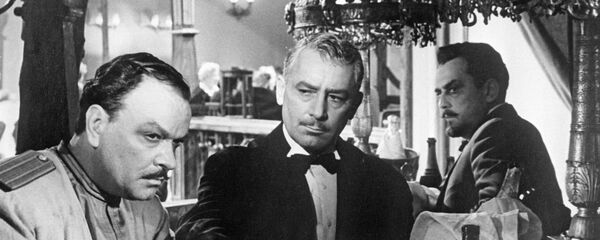 Репродукция кадра из фильма Чрезвычайное поручение режиссеров Эразма Карамяна и Степана Кеворкова (Арменфильм, 1965 год) - Sputnik Армения