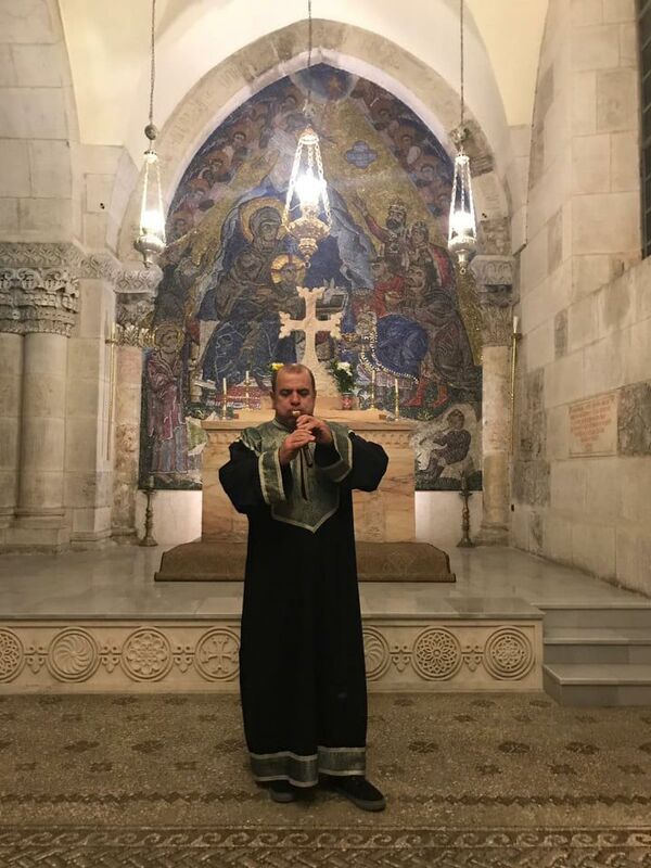 Երուսաղէմի Սուրբ Յարութեան Տաճարին մԷջ առաջին անգամ հայկական տուտուկ հնչած է. տեսանիւթ Երուսաղէմի Սուրբ Յարութեան Տաճարին մԷջ առաջին անգամ հայկական տուտուկ հնչած է. տեսանիւթ - Sputnik Արմենիա