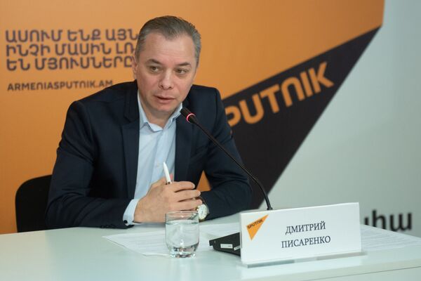 Խաղի նոր կանոններ. ինչպե՞ս գոյատևի ԶԼՄ–ն ֆեյքերի դարաշրջանում Խաղի նոր կանոններ. ինչպե՞ս գոյատևի ԶԼՄ–ն ֆեյքերի դարաշրջանում - Sputnik Արմենիա