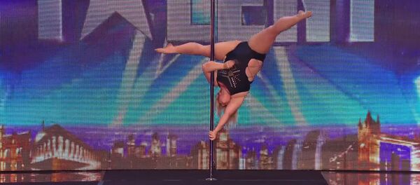 Мастер-класс по пол-дансу от Эммы Хаслам на шоу Британия ищет таланты Мастер-класс по пол-дансу от Эммы Хаслам на шоу Британия ищет таланты - Sputnik Армения