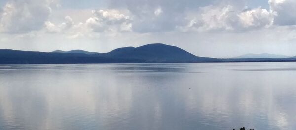 Облака над озером Севан Облака над озером Севан - Sputnik Արմենիա