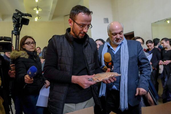 35 лет назад Орбелян купил другу билет в Китай: как француз отблагодарил дирижера - Sputnik Армения