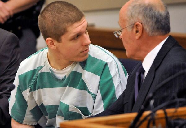 Теракты и видеоигры: что на самом деле толкает подростков на массовые убийства Теракты и видеоигры: что на самом деле толкает подростков на массовые убийства - Sputnik Армения