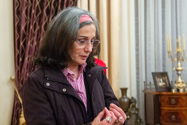 Гарибян встретилась с коллективом оперы и ответила на неудобные вопросы об Орбеляне - Sputnik Армения