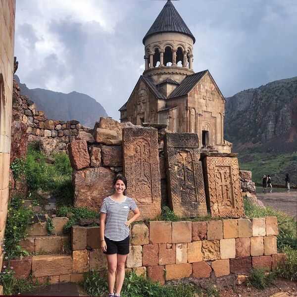 Я поняла, что в Айастан нет понятия незнакомец: чем Армения очаровала американку Я поняла, что в Айастан нет понятия незнакомец: чем Армения очаровала американку - Sputnik Армения