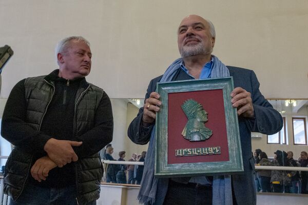 Абсурд вокруг Оперы как частный случай общеочеловечивания: почему надо отстоять Орбеляна - Sputnik Армения