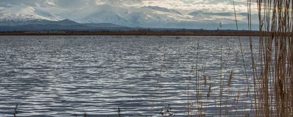 Водоем у города Масис Водоем у города Масис - Sputnik Արմենիա