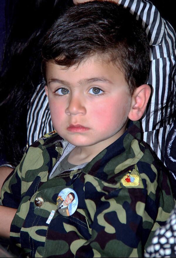 Ինչ է պատերազմի արժէքը, եւ ինչ է խաղաղութեան գինը. հարցուր 6-ամեայ Գեղամին Ինչ է պատերազմի արժէքը, եւ ինչ է խաղաղութեան գինը. հարցուր 6-ամեայ Գեղամին - Sputnik Արմենիա