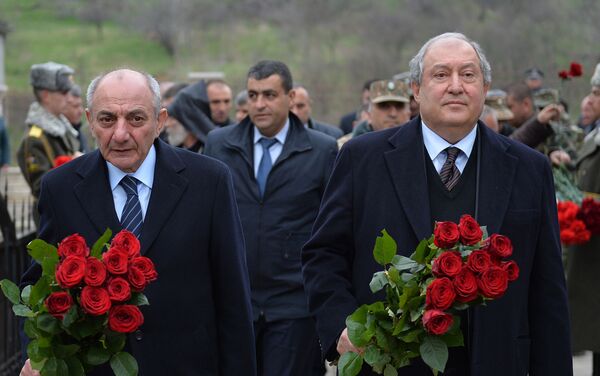 Հայաստանի և Արցախի նախագահները հարգանքի տուրք են մատուցել ապրիլյան քառօրյայում զոհվածների հիշատակին - Sputnik Արմենիա