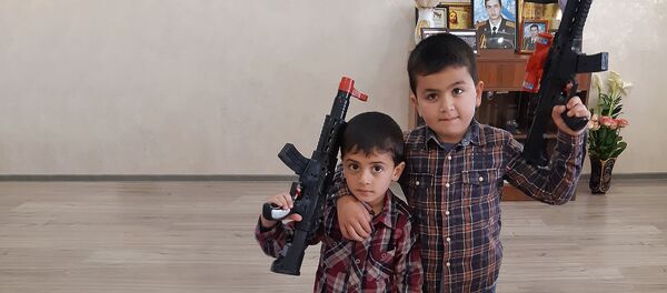 Сыновья Овсепа Киракосяна Эрик и Гегам Сыновья Овсепа Киракосяна Эрик и Гегам - Sputnik Արմենիա