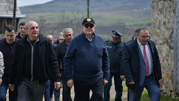 Президенты Армении и Карабаха Армен Саркисян и Бако Саакян посетили винный завод Катаро (2 апреля 2019). Село Тох - Sputnik Արմենիա