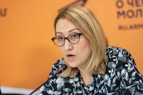 Делать прививку или нет: армянские врачи развеяли мифы о вакцине из США Делать прививку или нет: армянские врачи развеяли мифы о вакцине из США - Sputnik Армения