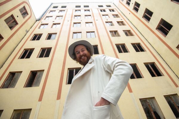 Вдохновленный Суренянцем и мистикой Армении: внук Вагнера едет в Ереван с особым сюрпризом Вдохновленный Суренянцем и мистикой Армении: внук Вагнера едет в Ереван с особым сюрпризом - Sputnik Армения