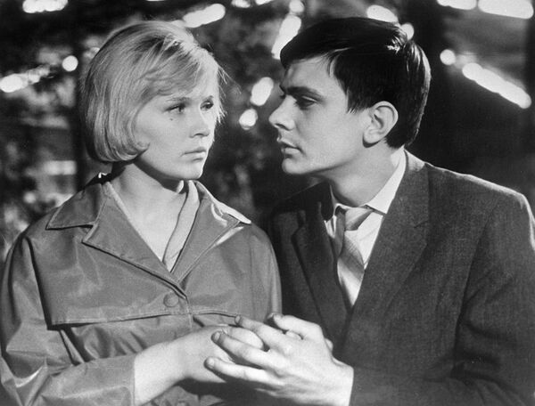 Артистка Галина Польских и артист Никита Михалков на съемках фильма Я шагаю по Москве, 1964 год - Sputnik Армения