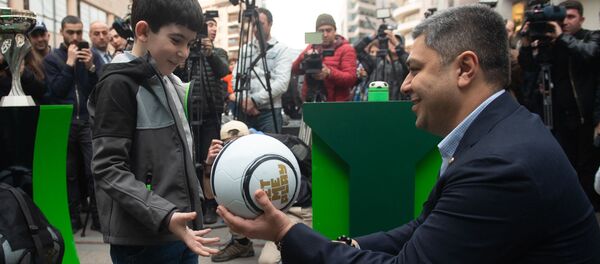 Президент ФФА Артур Ванецян на церемонии включения часов обратного отсчета Чемпионата Европы по футболу (до 19 лет) (5 апреля 2019). Еревaн - Sputnik Արմենիա