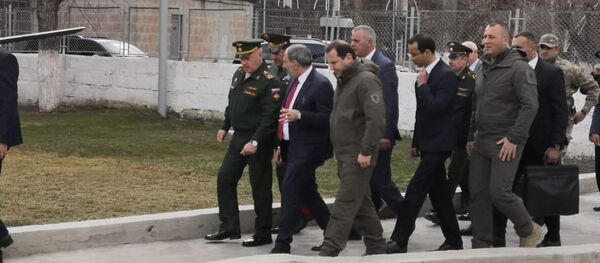 Никол Пашинян посетил 102-ю российскую военную базу Гюмри Никол Пашинян посетил 102-ю российскую военную базу Гюмри - Sputnik Արմենիա