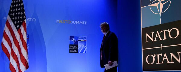 Президент США Дональд Трамп перед пресс-конференцией второго дня саммита НАТО (12 июля 2018). Брюссель - Sputnik Армения