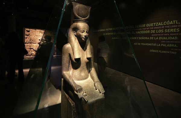Իսիդա՝ Հին Եգիպտոսի ամենանշանակալի աստվածուհիներից մեկը, կանացիության և մայրության խորհրդանիշ։ - Sputnik Արմենիա