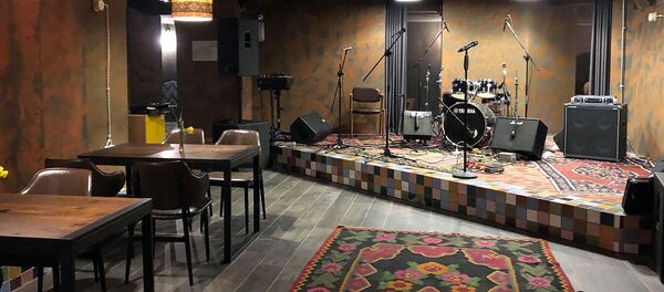 Интерьер ресторана Флоренс в Гюмри - Sputnik Армения