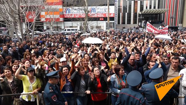«Սպայկայի» հարյուրավոր աշխատակիցներ բողոքի ակցիա են իրականացրել տնօրենի ձերբակալման դեմ - Sputnik Արմենիա