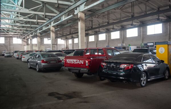 Таможенный казус в ЕАЭС: как автомобили из Армении оказались невъездными в России Таможенный казус в ЕАЭС: как автомобили из Армении оказались невъездными в России - Sputnik Армения