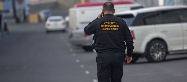 Спецоперация КГД в торговом центре Ариндж Молл (9 апреля 2019). Ариндж - Sputnik Армения